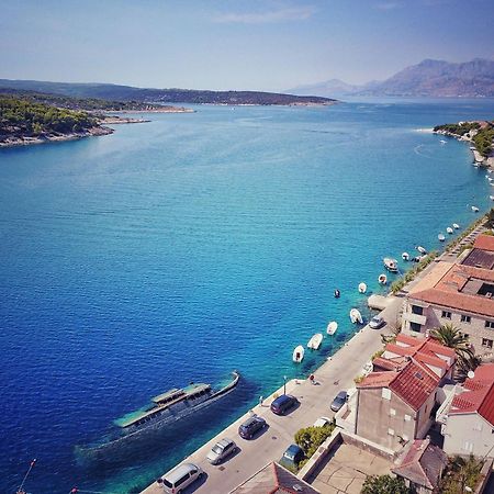 Apartment Mery Povlja  Εξωτερικό φωτογραφία