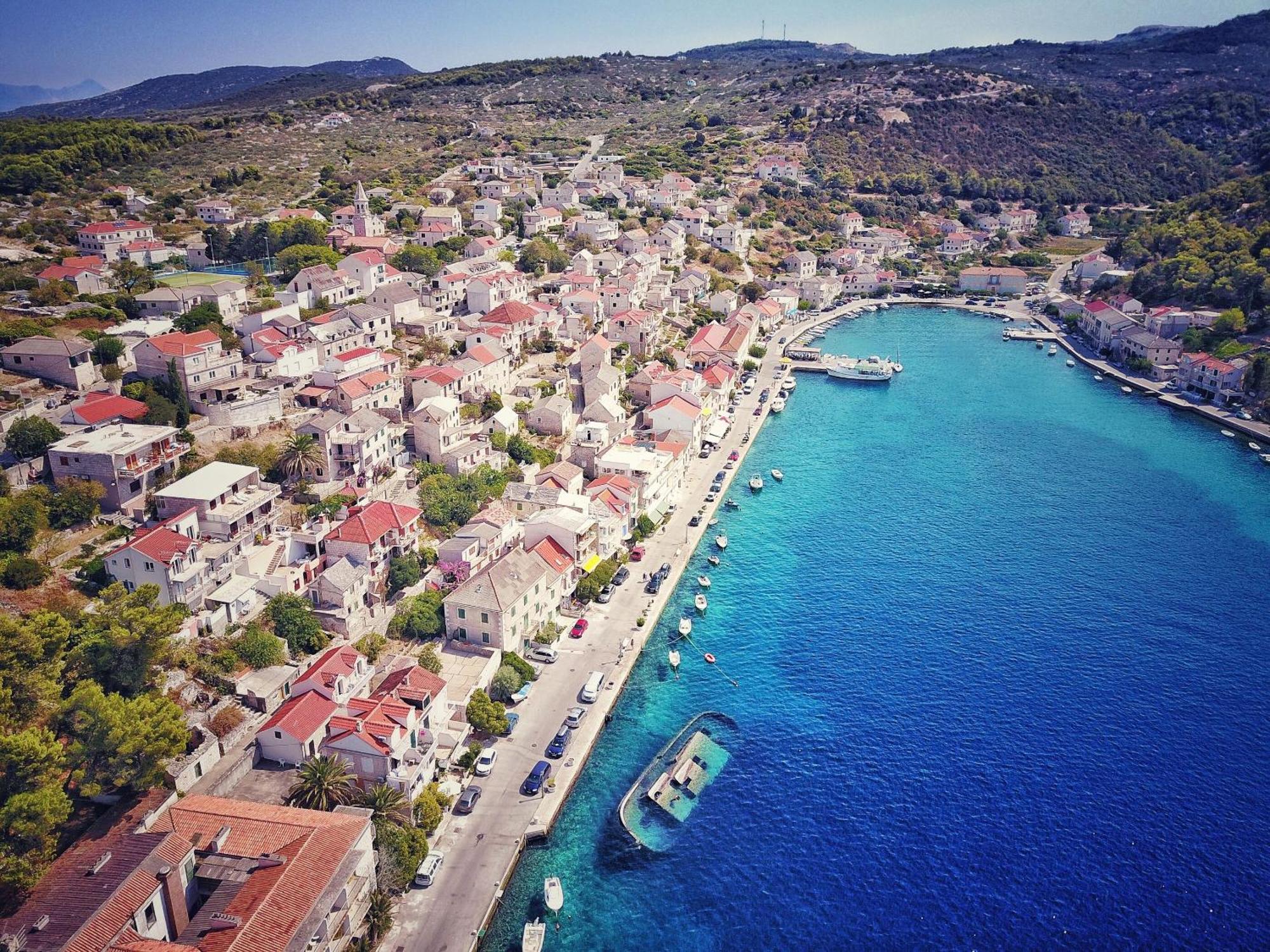 Apartment Mery Povlja  Εξωτερικό φωτογραφία