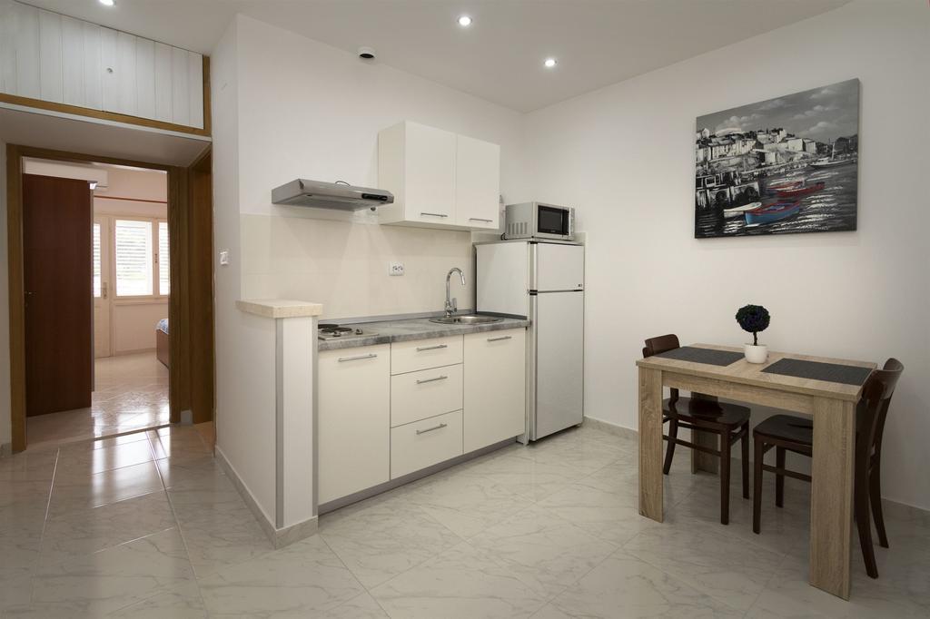 Apartment Mery Povlja  Εξωτερικό φωτογραφία