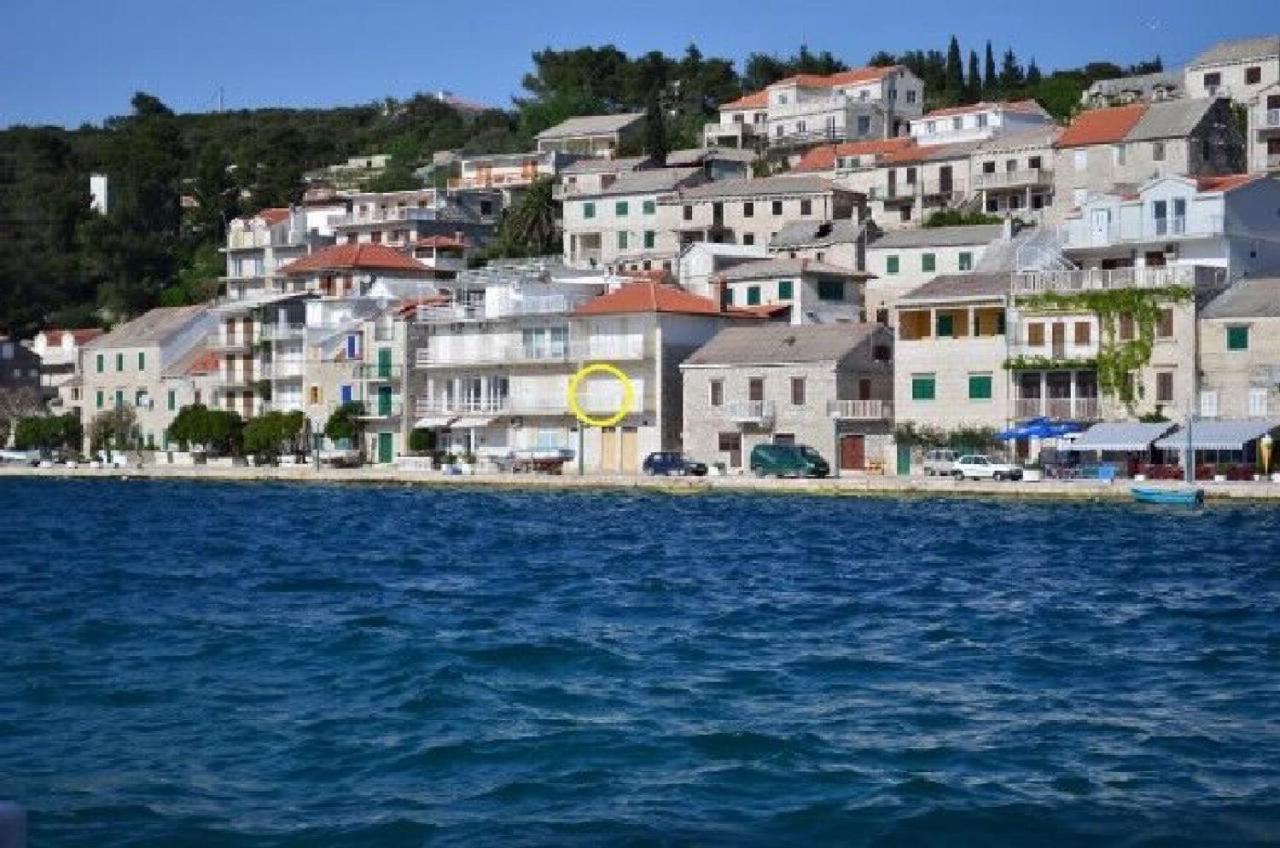 Apartment Mery Povlja  Εξωτερικό φωτογραφία